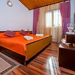 Apartman Apartments Borche *