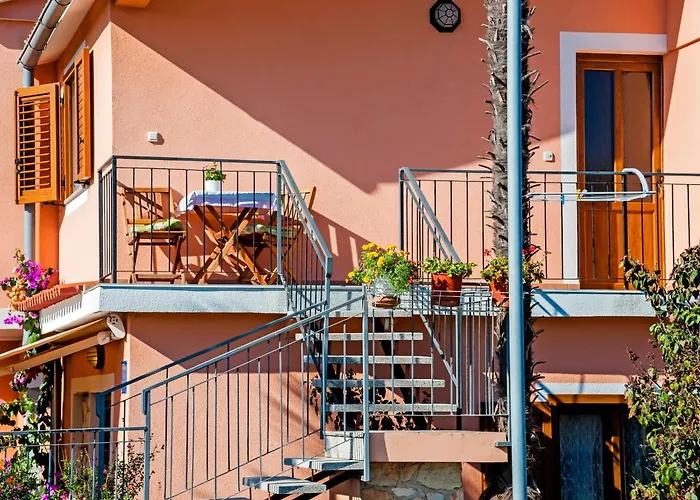 Apartments Borche Διαμέρισμα *