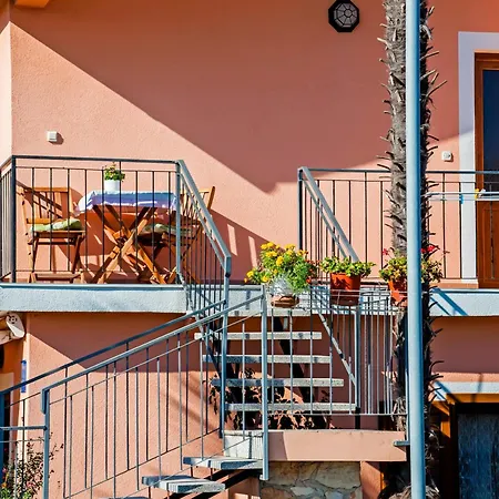 Josip 2304 Lägenhet *