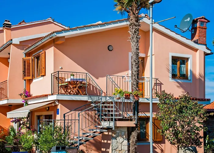 Apartments Borche *
